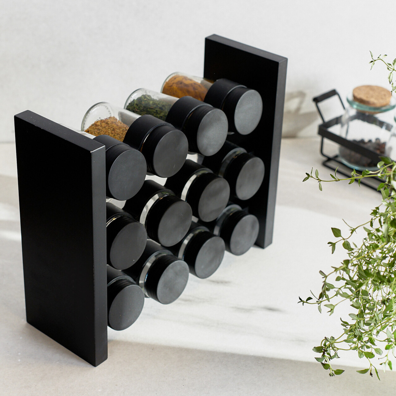 Set 12 recipiente pentru condimente si suport, Otto, Homla, 26x10x21 cm, MDF/sticla/plastic, negru/transparent - imagine 6